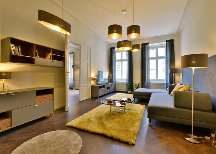 S23 Aparthotel 4*